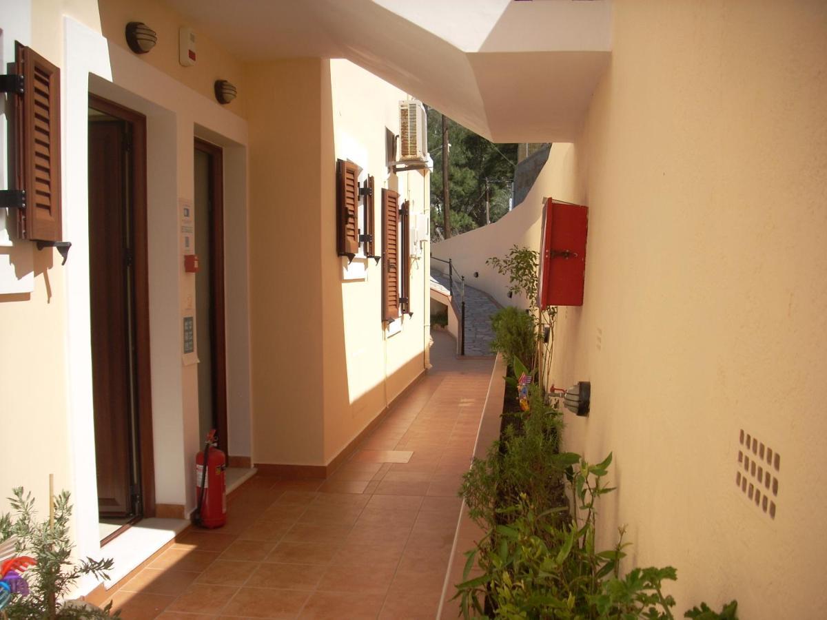 Myrties Boutique Apartments Exterior photo